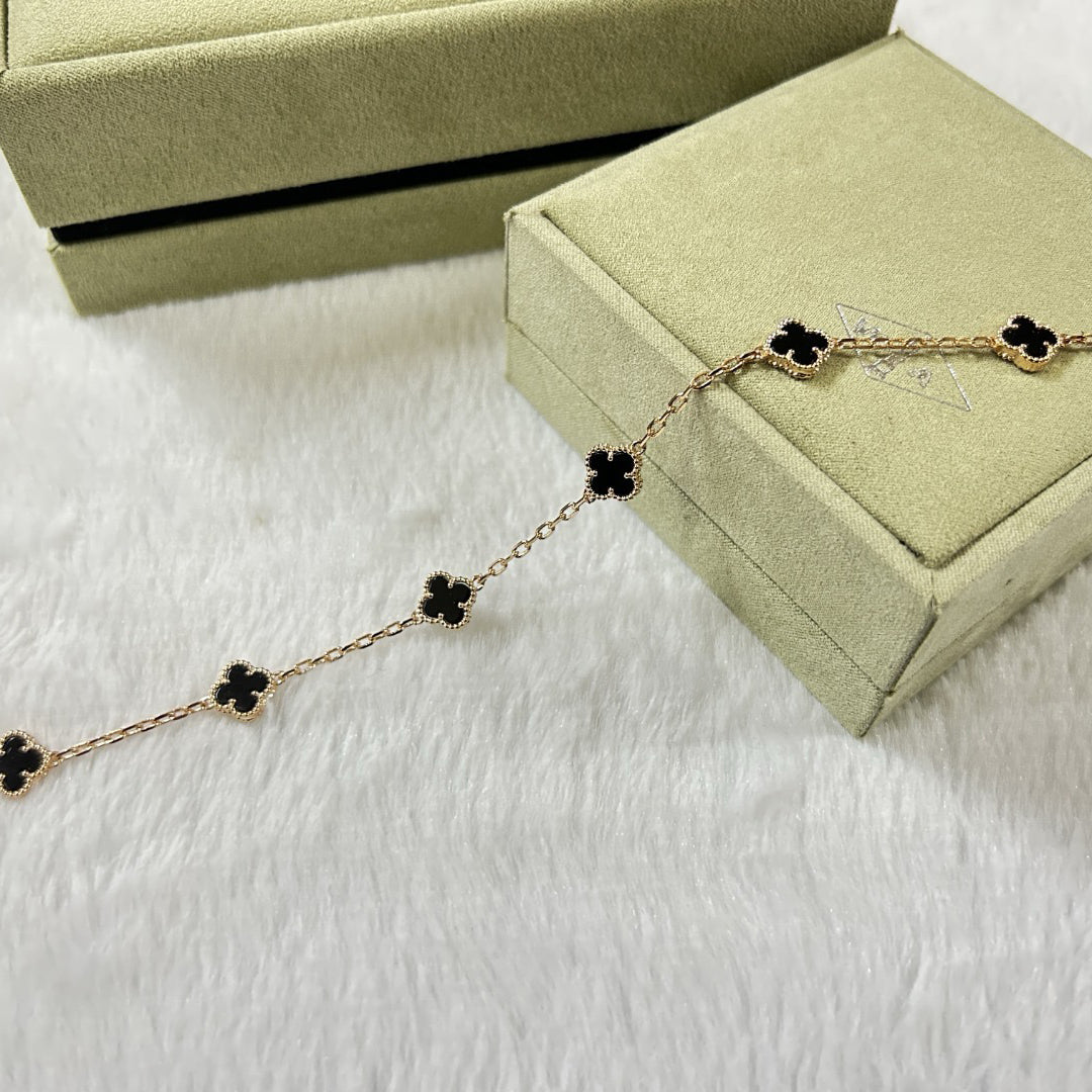 [Elowen Jewels]CLOVER 6 MOTIF  ONYXS BRACELET