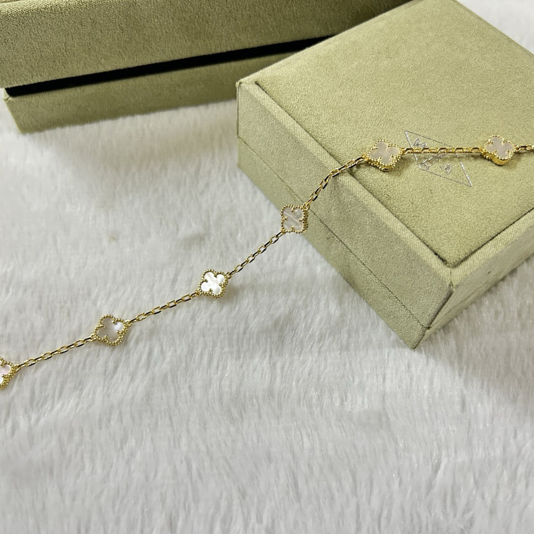 [Elowen Jewels]CLOVER 6 MOTIF WHITE MOP BRACELET