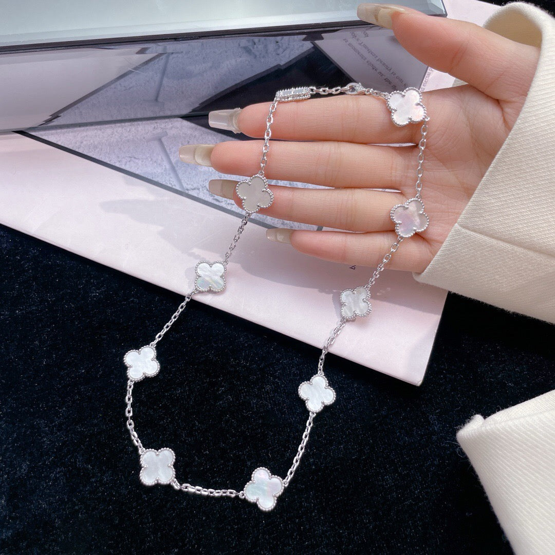 [Elowen Jewels]CLOVER 10 MOTIFS WHITE MOTHER OF PEARL NECKLACE