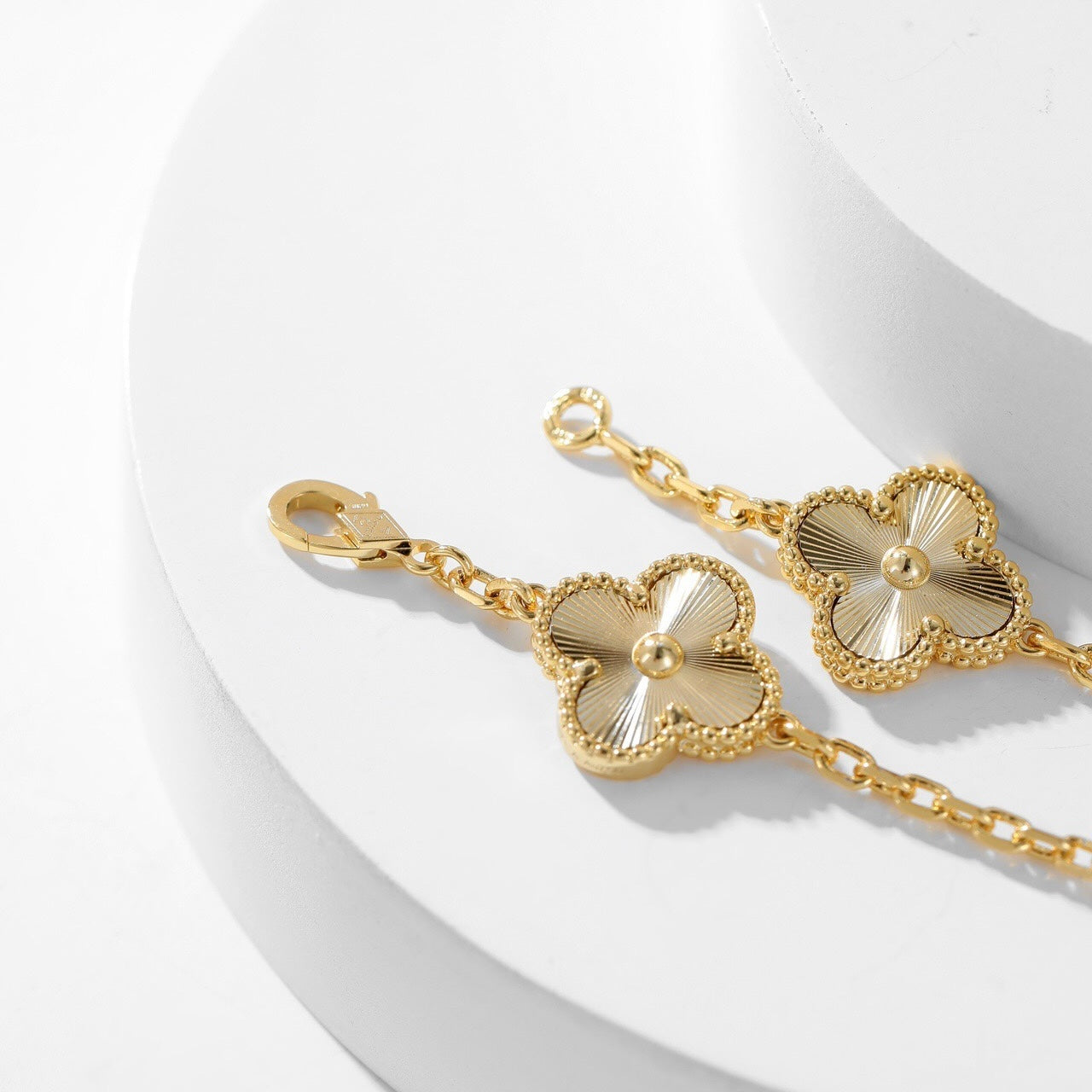[Elowen Jewels]CLOVER 10 MOTIFS LASER NECKLACE