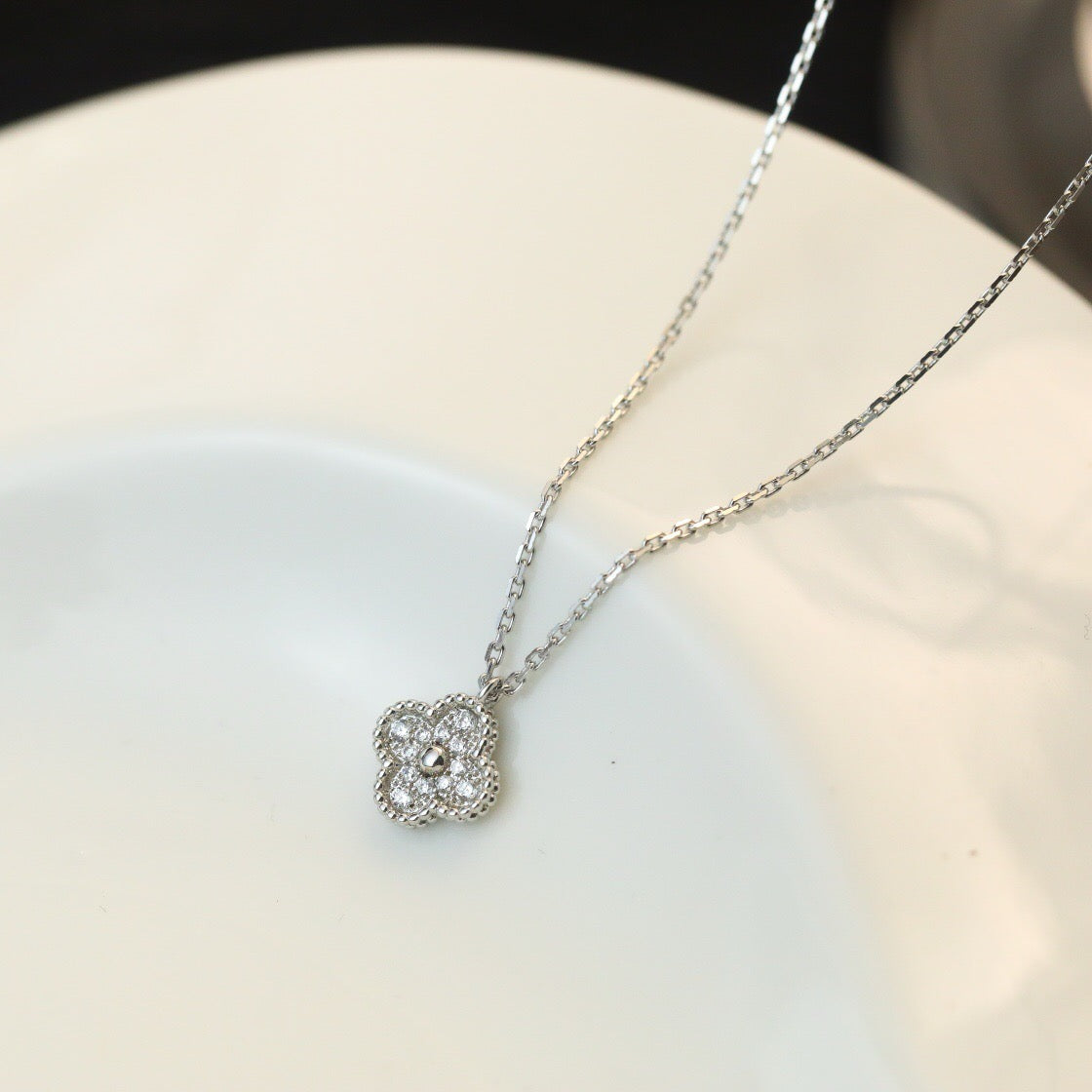 [Elowen Jewels]CLOVER MINI 9.5MM PENDANT DIAMOND NECKLACE