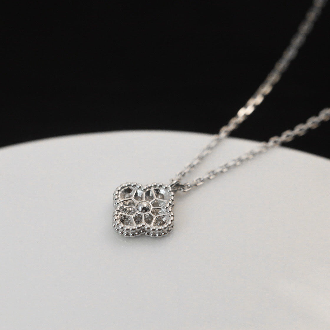 [Elowen Jewels]CLOVER MINI 9.5MM PENDANT DIAMOND NECKLACE