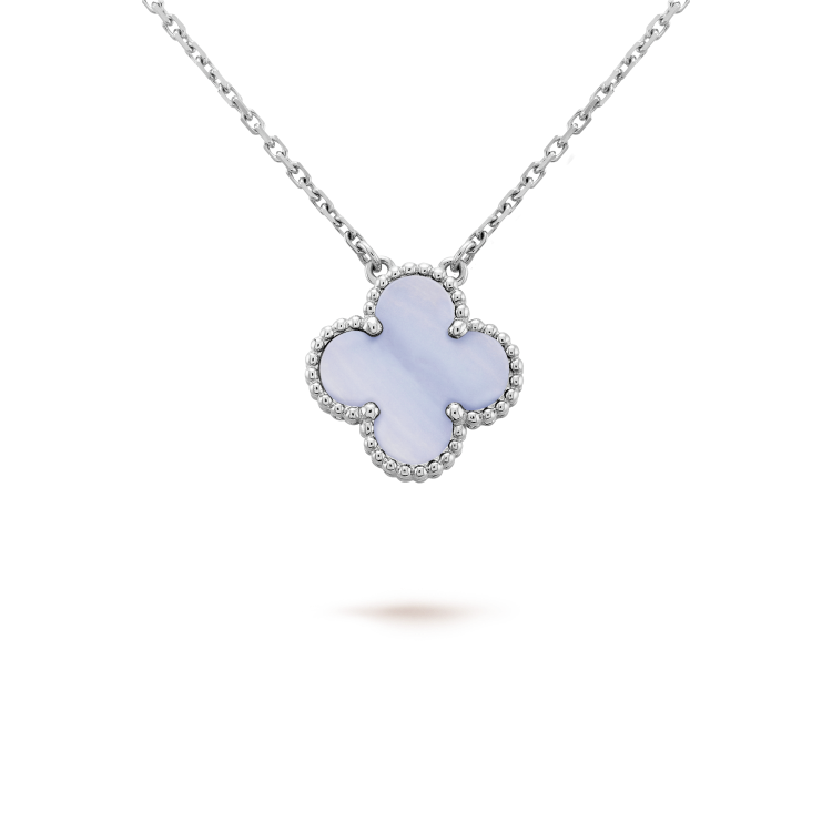 [Elowen Jewels]CLOVER 15MM BLUE CHALCEDONY NECKLACE SILVER