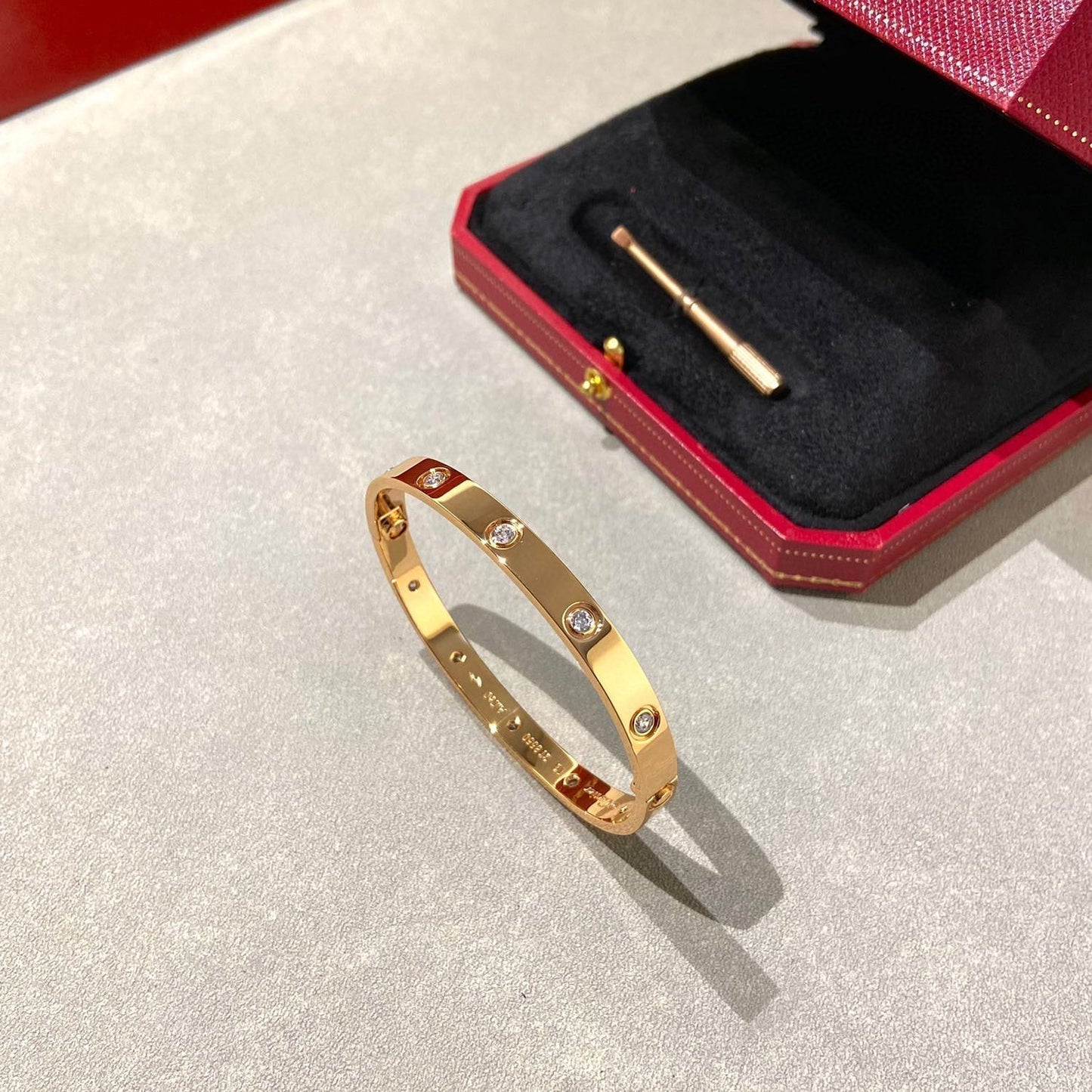 [Elowen Jewels]LOVE BRACELET 6.1MM 10 DIAMONDS