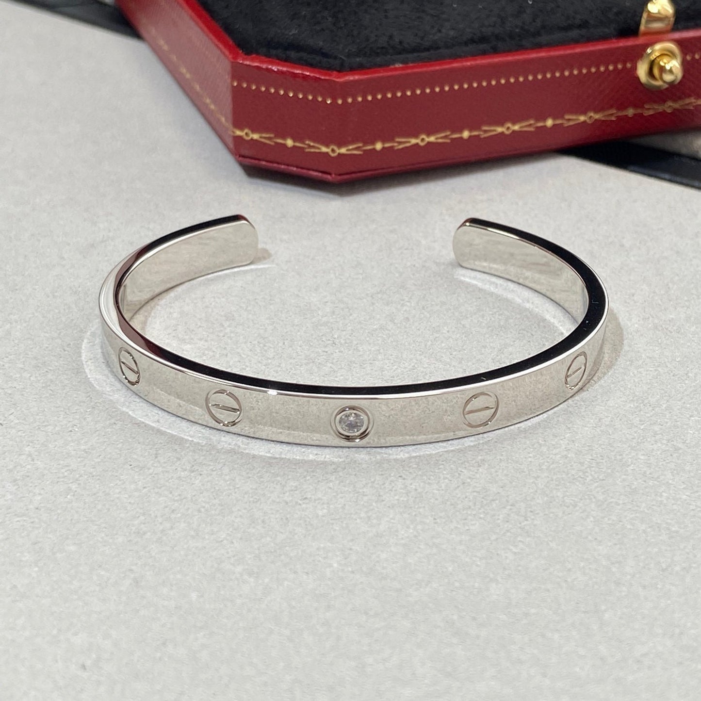 [Elowen Jewels]LOVE BRACELET 6.1MM 1 DIAMOND OPEN CUFF