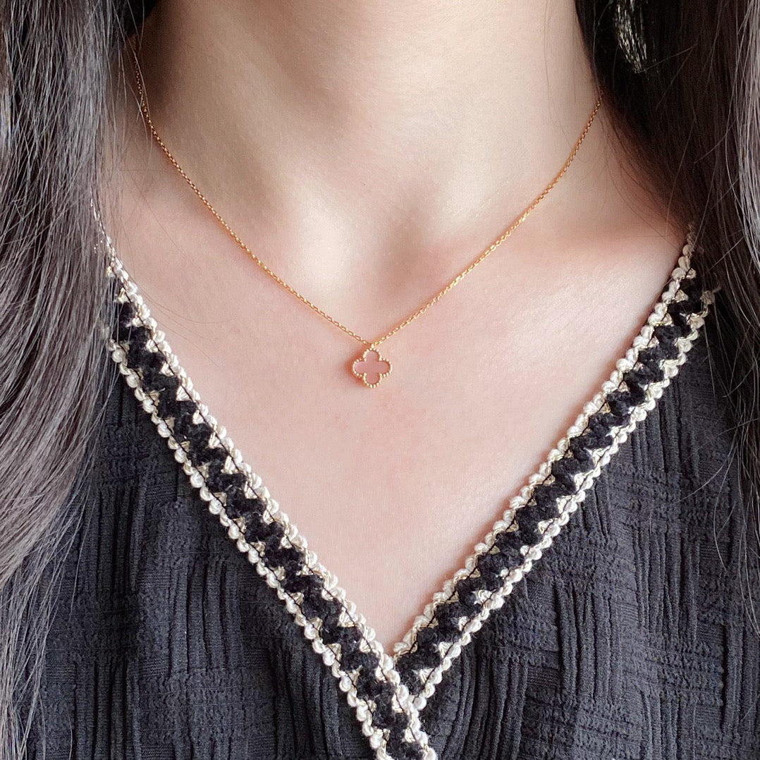 [Elowen Jewels]CLOVER 15MM PINK MOTHER-OF-PEARL SINGLE FLOWER NECKLACE