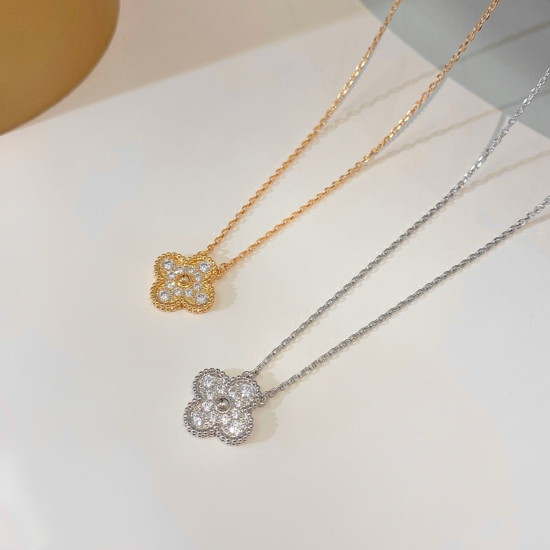 [Elowen Jewels]CLOVER 15MM DIAMOND SINGLE FLOWER NECKLACE