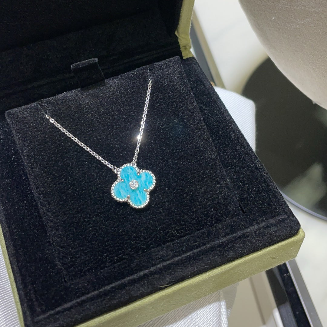 [Elowen Jewels]CLOVER 15MM DIAMOND SVRES PORCELAIN  NECKLACE SILVER