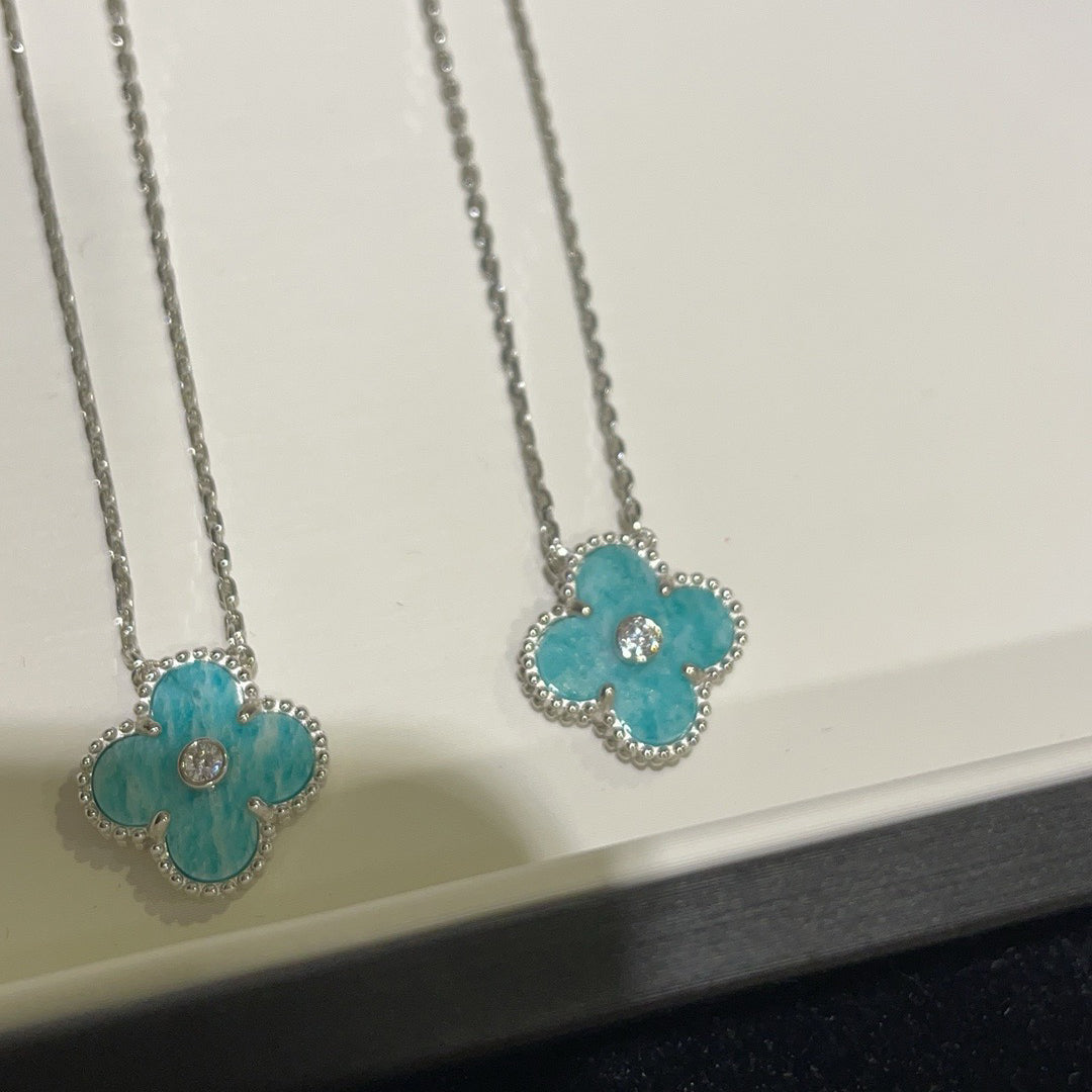 [Elowen Jewels]CLOVER 15MM DIAMOND SVRES PORCELAIN  NECKLACE SILVER