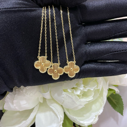 [Elowen Jewels]CLOVER 15MM LASER NECKLACE
