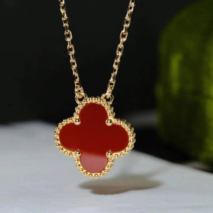 [Elowen Jewels]CLOVER 15MM CARNELIAN SINGLE FLOWER NECKLACE