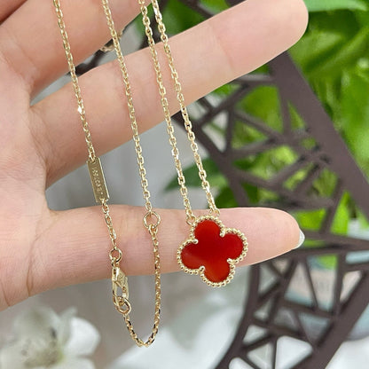 [Elowen Jewels]CLOVER 15MM CARNELIAN SINGLE FLOWER NECKLACE