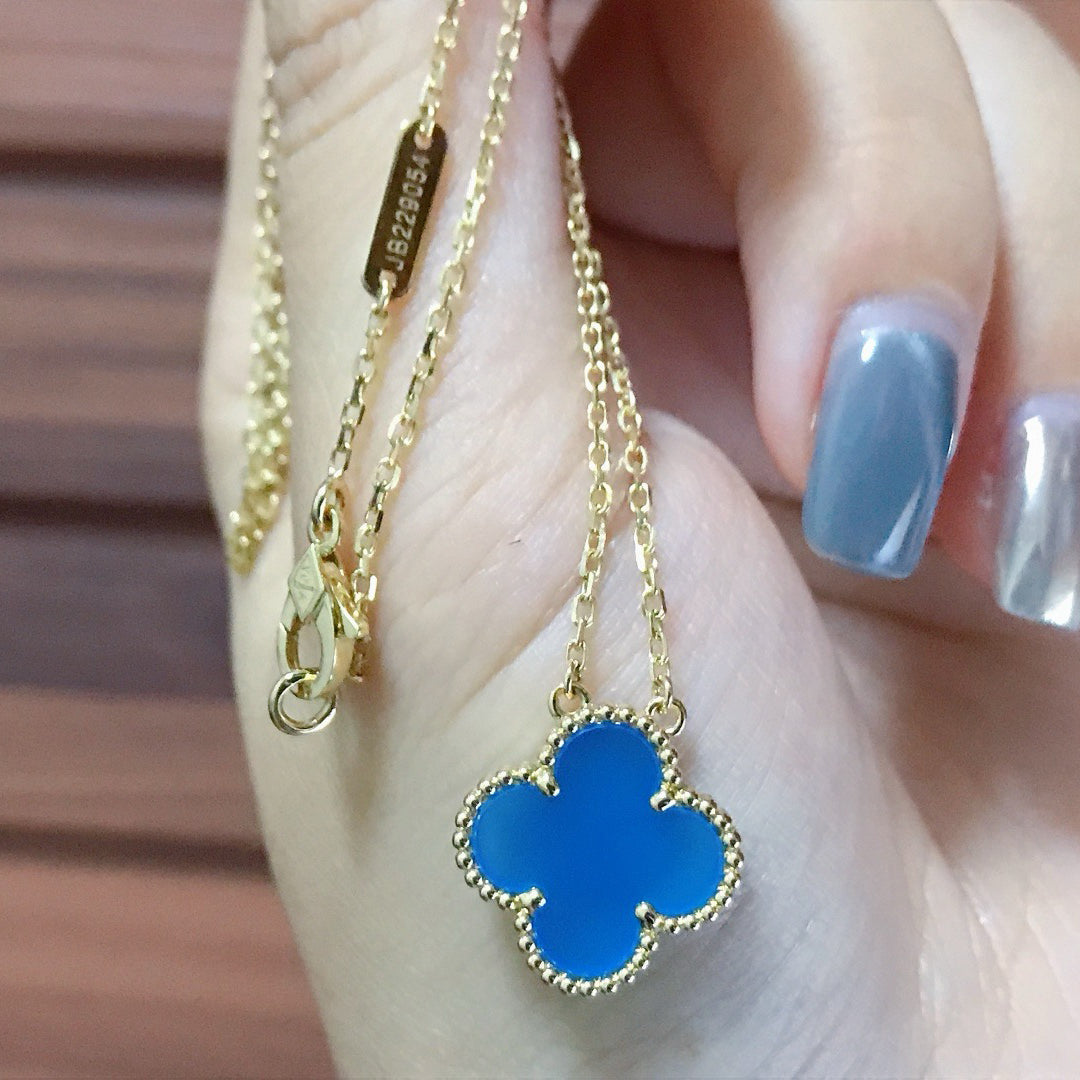 [Elowen Jewels]CLOVER 15MM BLUE AGATE NECKLACE