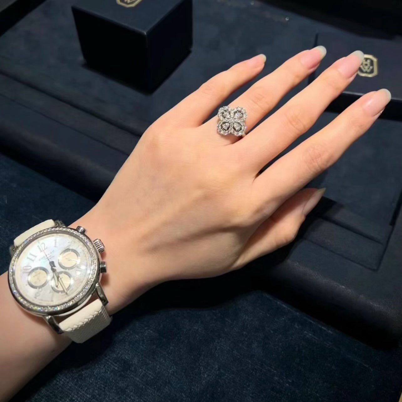 [Elowen Jewels]LOOP RING FULL MOTIF DIAMOND 16MM SILVE