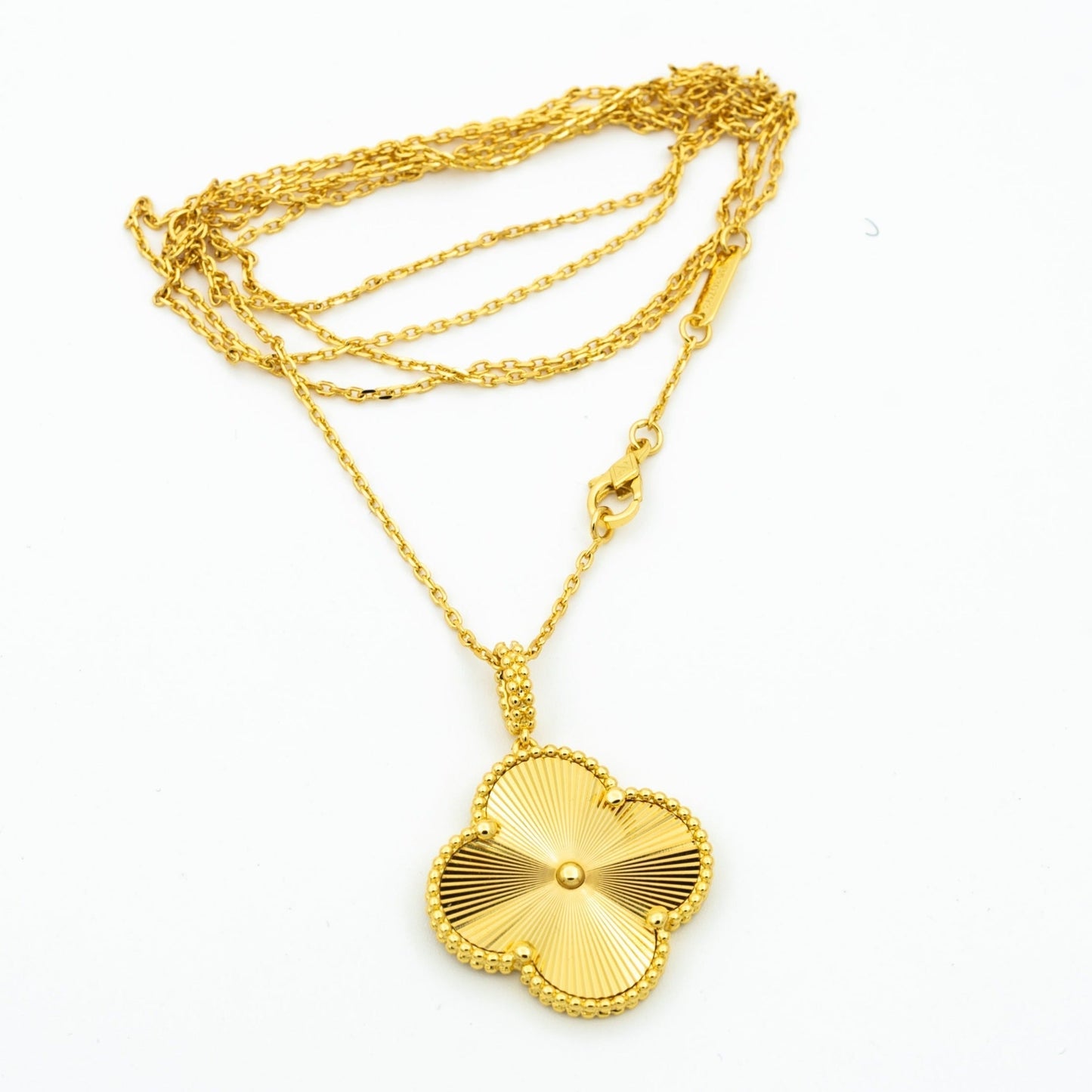 [Elowen Jewels]CLOVER 25MM PEDANT NECKLACE GOLD