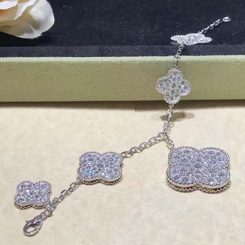 [Elowen Jewels]CLOVER 6 MOTIFS SILVER DIAMOND BRACELET