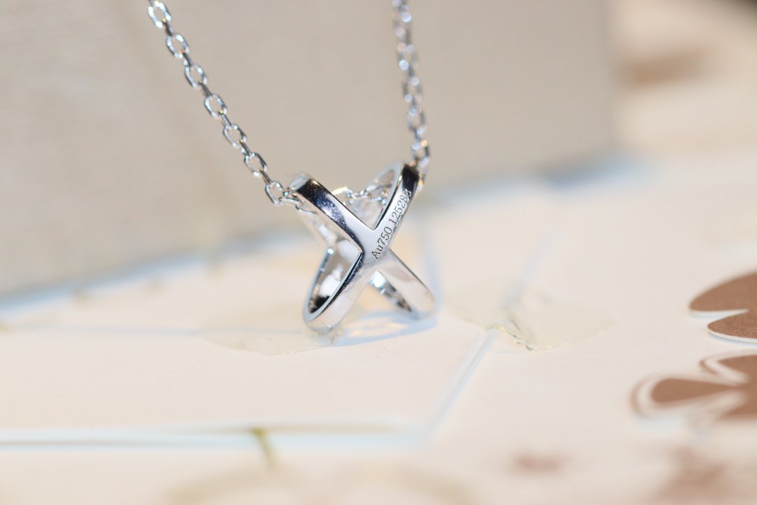 [Elowen Jewels]JEUX DE DIAMOND NECKLACE