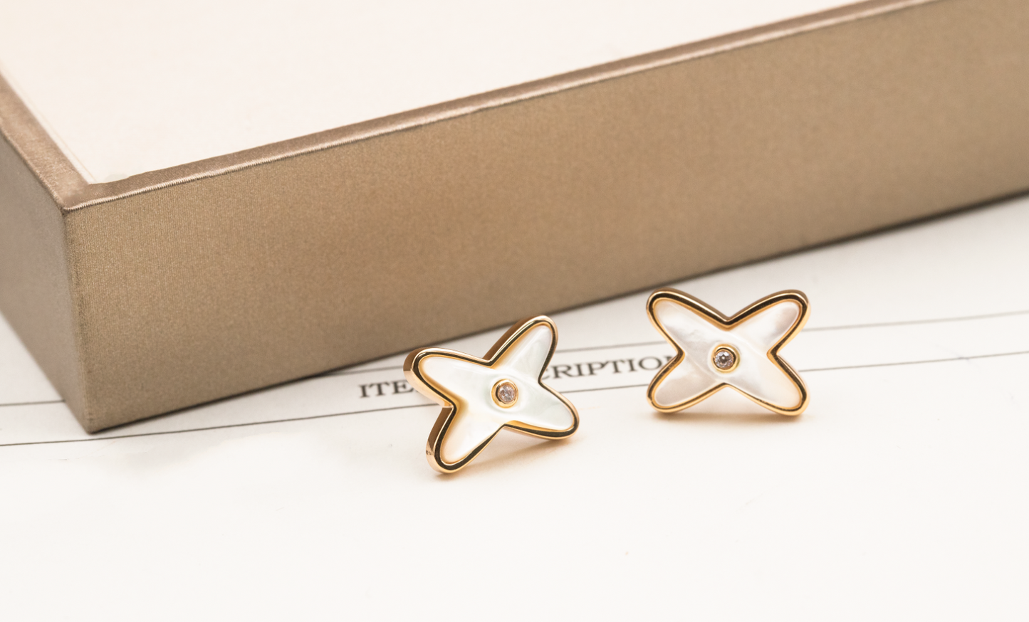 [Elowen Jewels]JEUX DE WHITE MOP ROSE GOLD DIAMOND EARRINGS