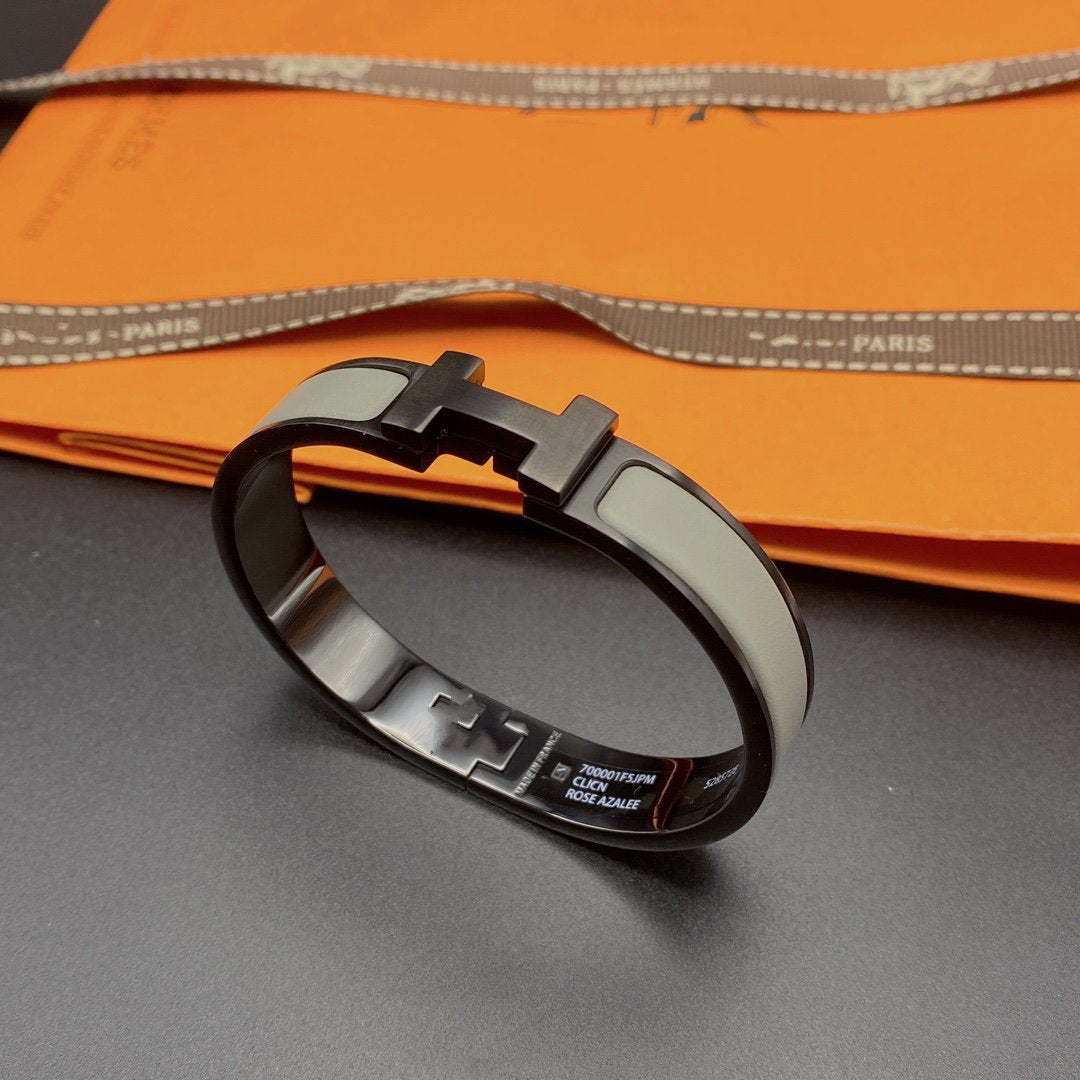 [Elowen Jewels]CLIC HM SO BLACK GREY BRACELET