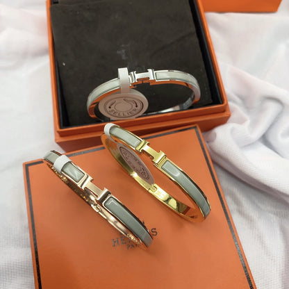 [Elowen Jewels]CLASSIC HM CLIC GREEN 8MM ENAMEL BRACELET