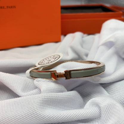[Elowen Jewels]CLASSIC HM CLIC GREEN 8MM ENAMEL BRACELET