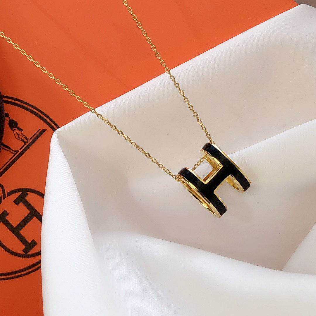 [Elowen Jewels]HM CLIC BLACK ENAMEL GOLD NECKLACE