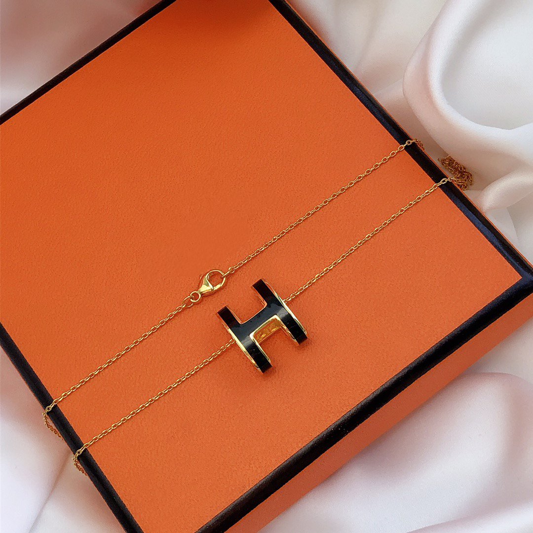 [Elowen Jewels]HM CLIC BLACK ENAMEL GOLD NECKLACE