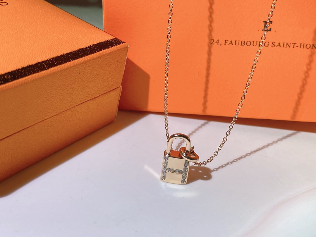 [Elowen Jewels]HM ADVANCED NICHE LOCK HEAD NECKLACE DIAMONDS