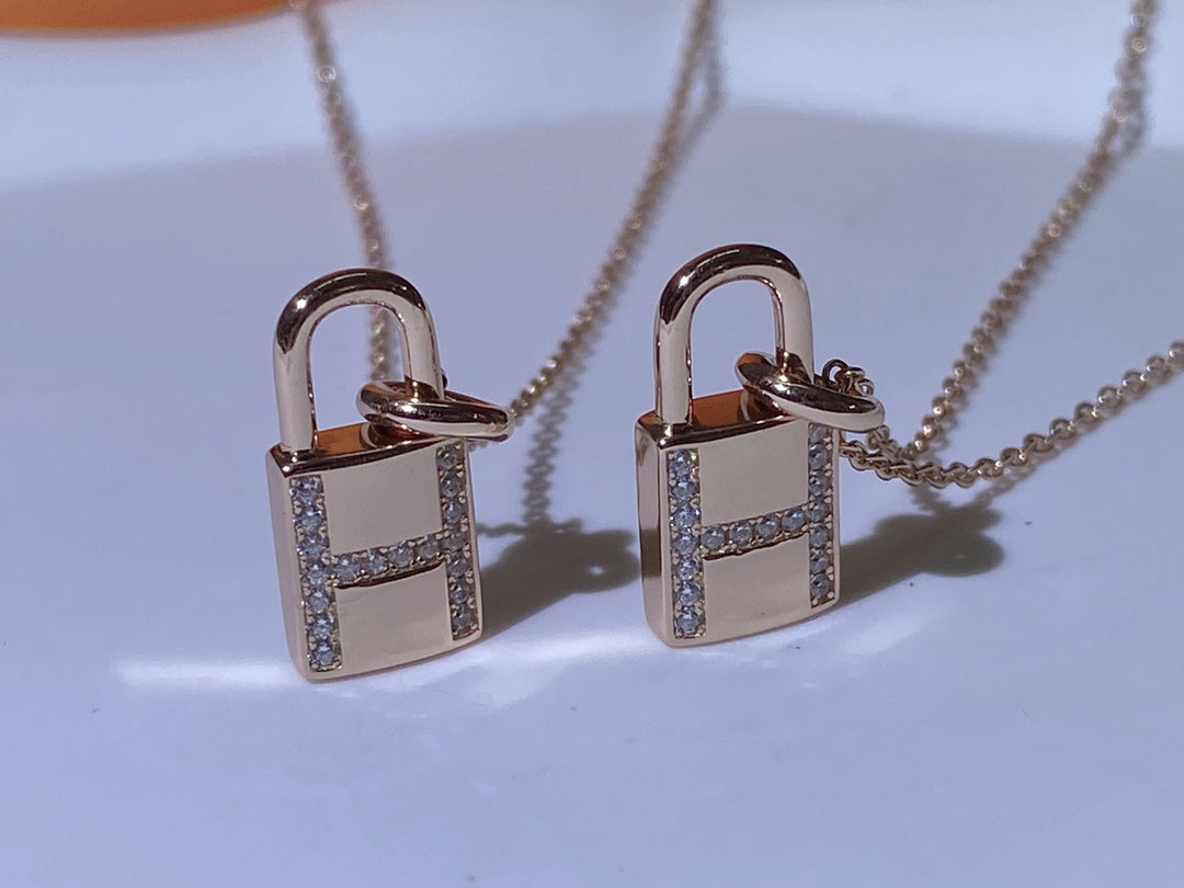 [Elowen Jewels]HM ADVANCED NICHE LOCK HEAD NECKLACE DIAMONDS