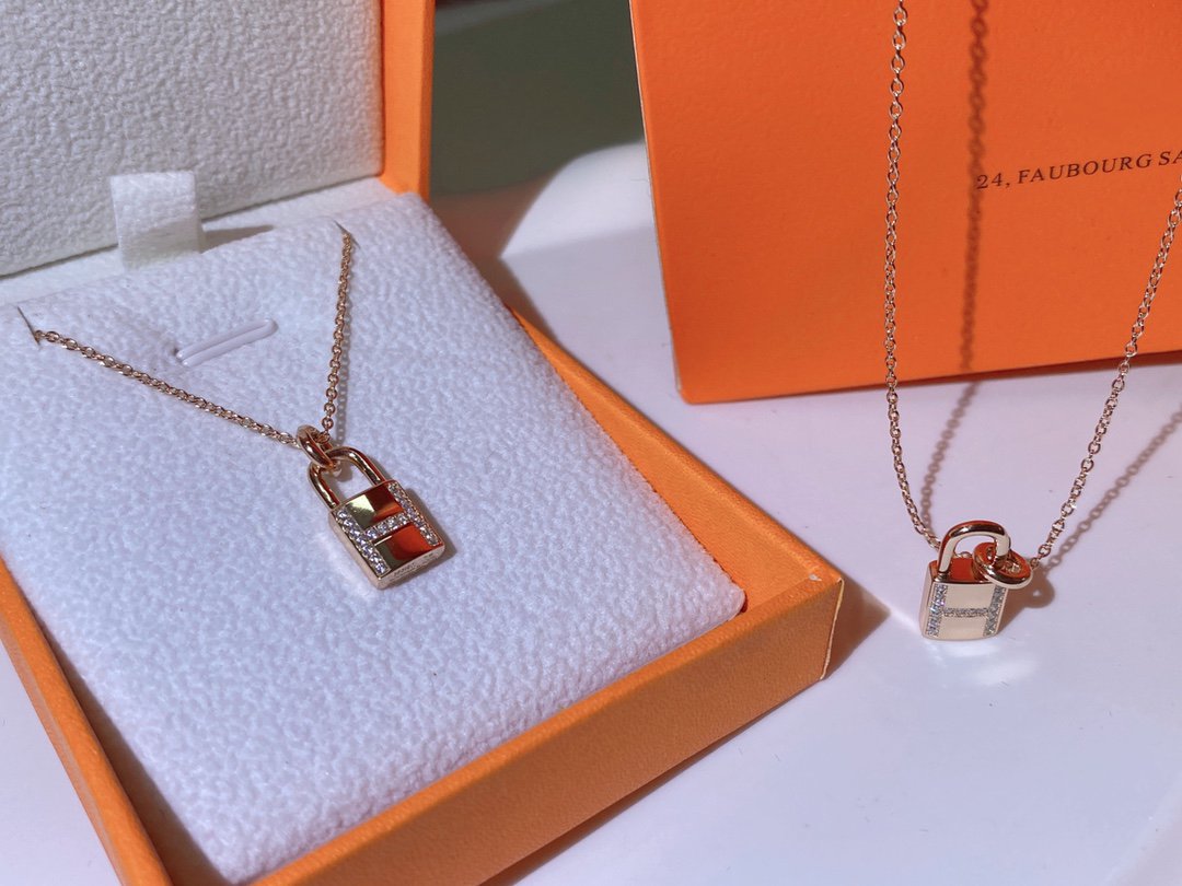 [Elowen Jewels]HM ADVANCED NICHE LOCK HEAD NECKLACE DIAMONDS