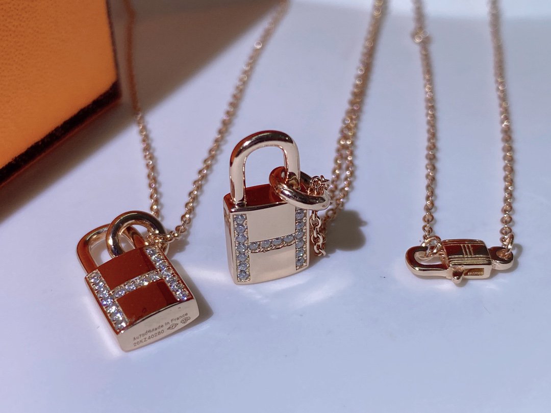 [Elowen Jewels]HM ADVANCED NICHE LOCK HEAD NECKLACE DIAMONDS