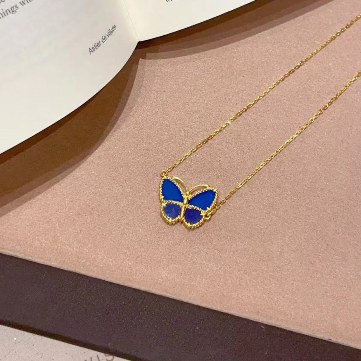 [Elowen-jewel] 2026 NEW LUCKY BUTTERFLY 1 MOTIFS NECKLACE