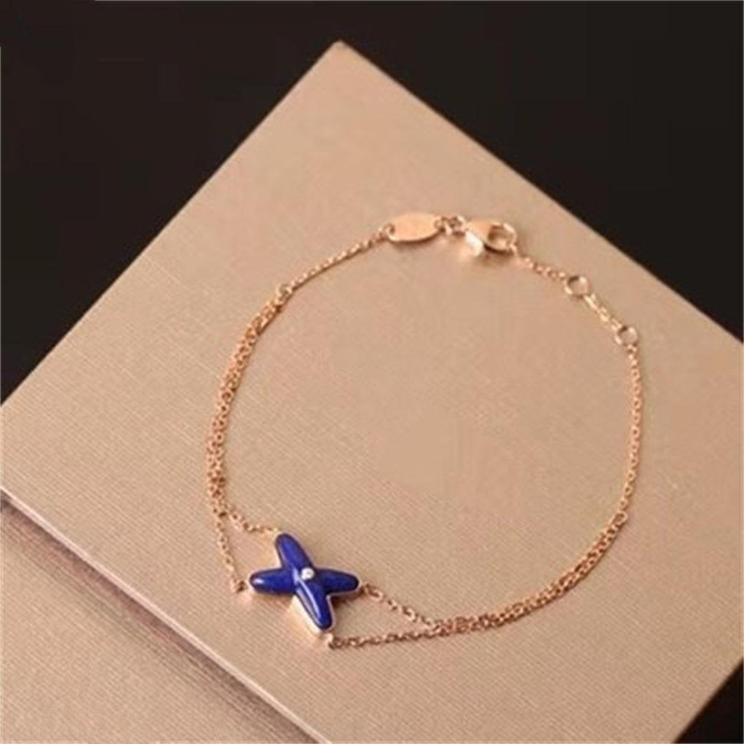 [Elowen Jewels]Hollow Design Four-Leaf Clover Flower Shape Bracelet