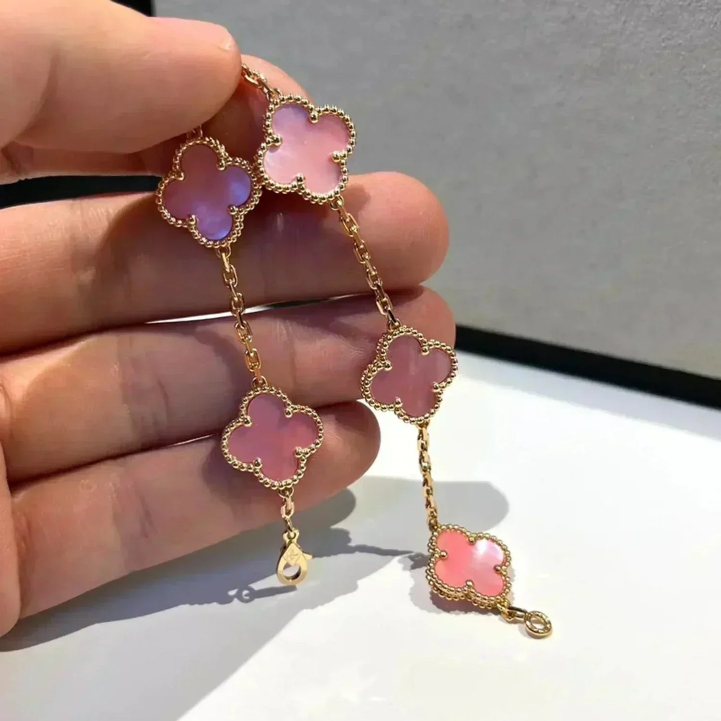 [Elowen Jewels] CLOVER 5 MOTIFS  PINK MOP BRACELET COLLECTION
