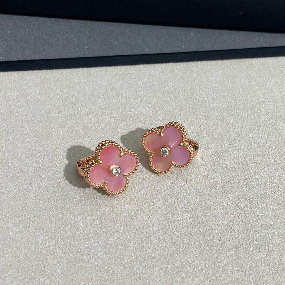 [Elowen Jewels]CLOVER MEDIUM 1 DIAMOND PINK EARRINGS
