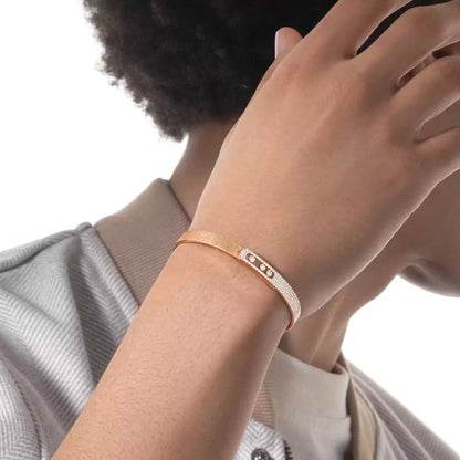 [Elowen Jewelry]Move Noa Ciselé half pavé bangle