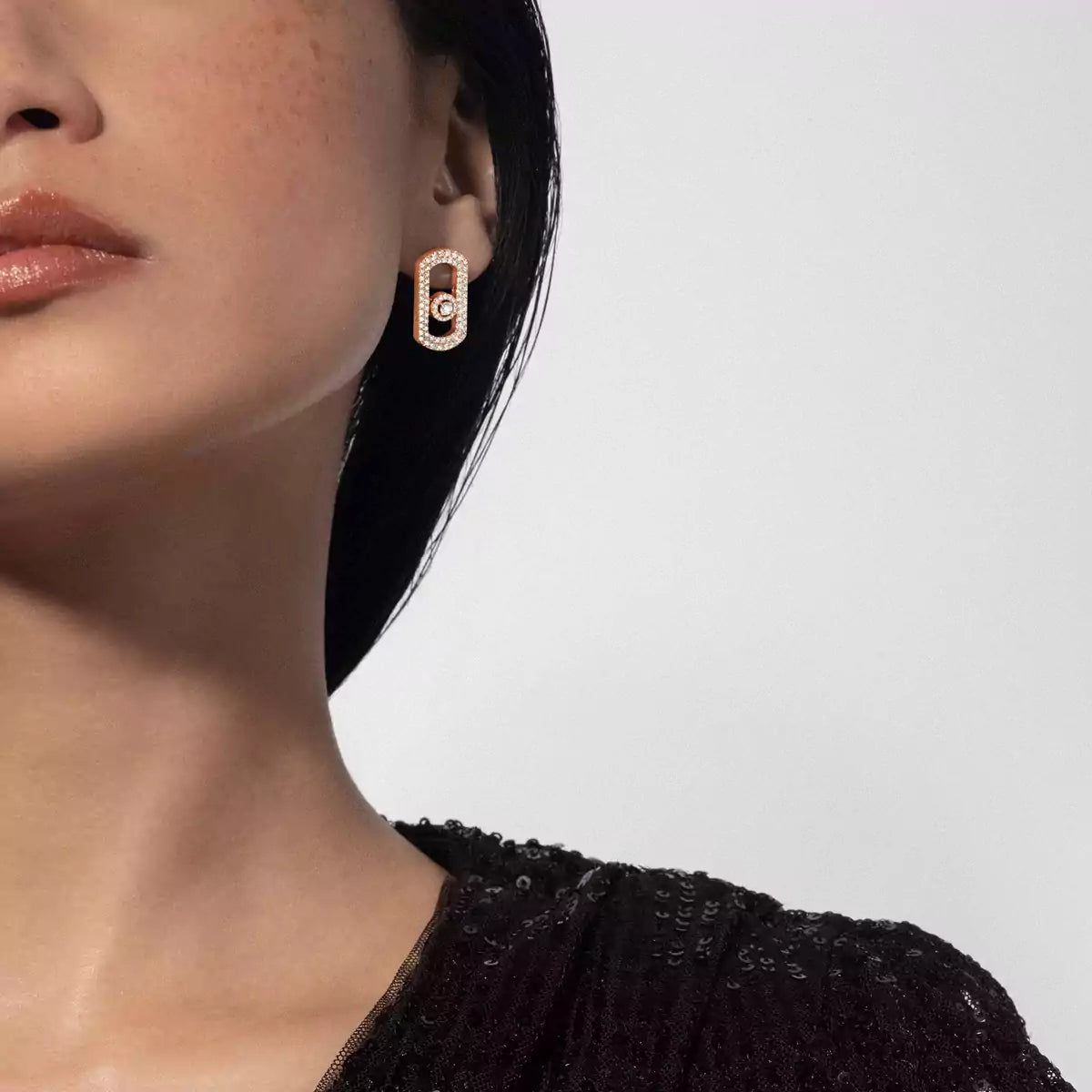 [Elowen Jewelry]So Move Pave_-Set Diamond Earrings in Silver