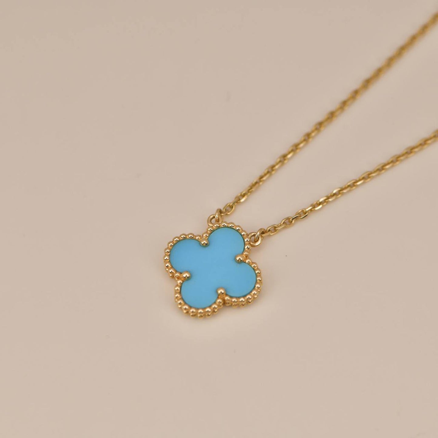 [Elowen Jewels]CLOVER 15MM VINTAGE TURQUOISE NECKLACE