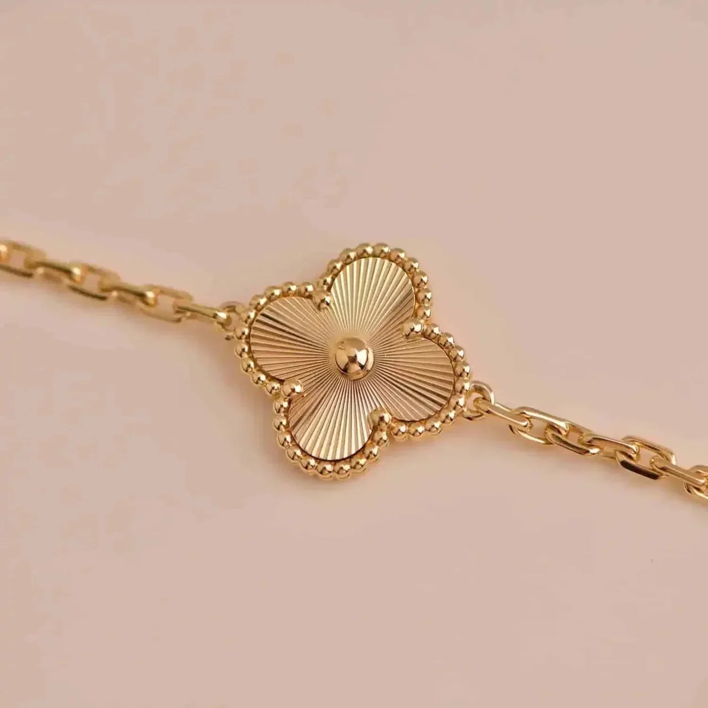 [Elowen Jewels] CLOVER 5 MOTIF LASER BRACELET COLLECTION