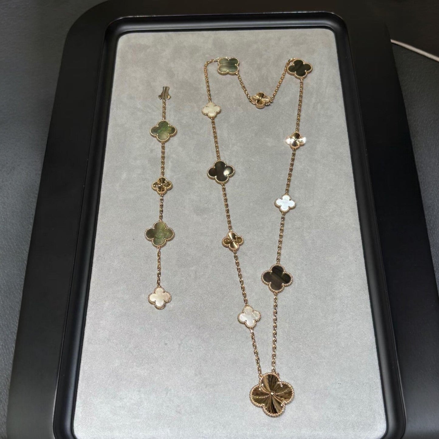 [Elowen Jewels]DETACHABLE CLOVER 15(11+4) FLOWER ROSE GOLD NECKLACE SET