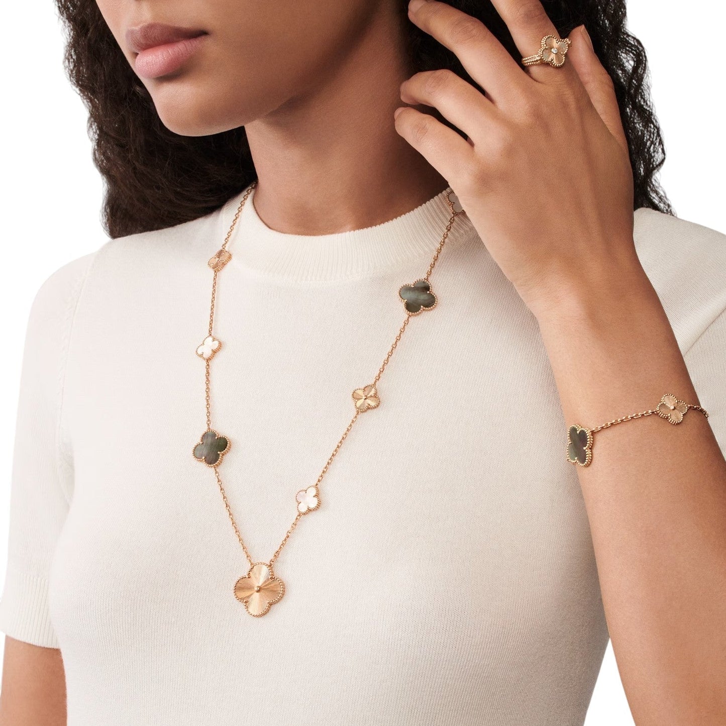 [Elowen Jewels]DETACHABLE CLOVER 15(11+4) FLOWER ROSE GOLD NECKLACE SET