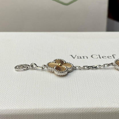 [Elowen Jewels]CLOVER  5 MOTIFS  CHRISTMAS LIMITED EDITION BRACELET