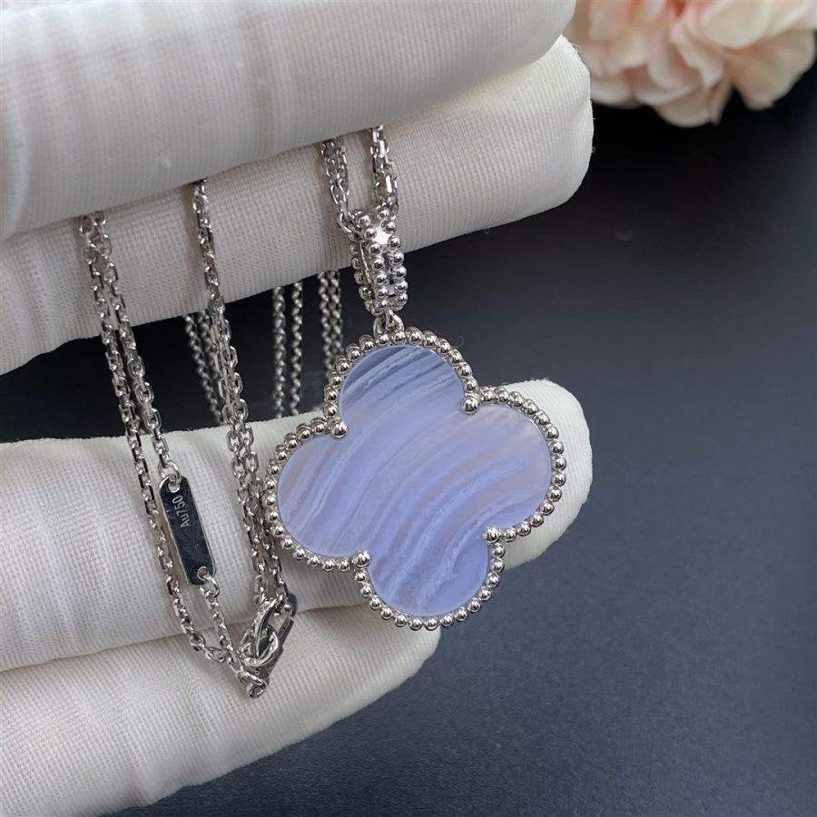 [Elowen Jewels]CLOVER SILVER CHALCEDONY BIG CLOVER NECKLACE