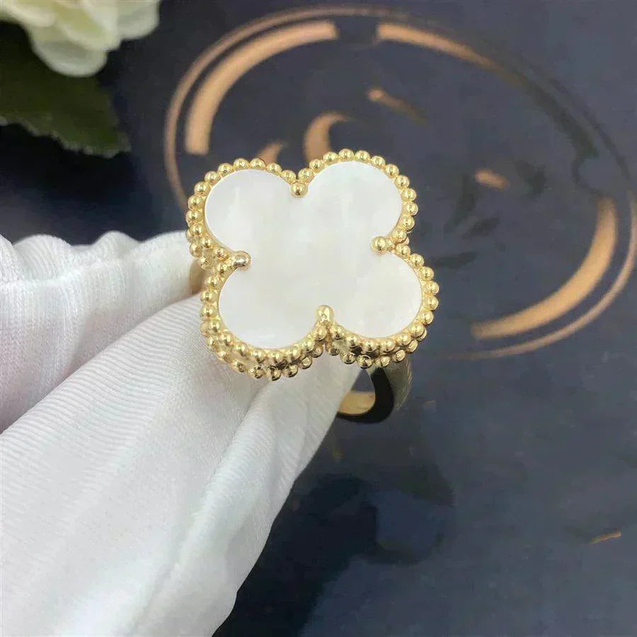 [Elowen Jewels]CLOVER WHITE MOP RING
