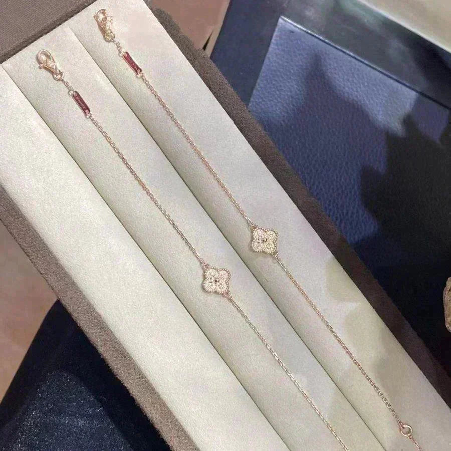 [Elowen Jewels]CLOVER SINGLE FLOWER BRACELET