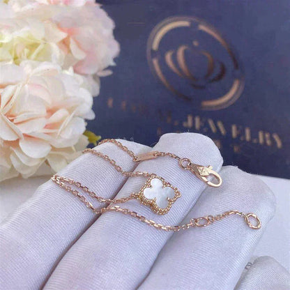[Elowen Jewels]CLOVER WHITE MOP SINGLE FLOWER BRACELET