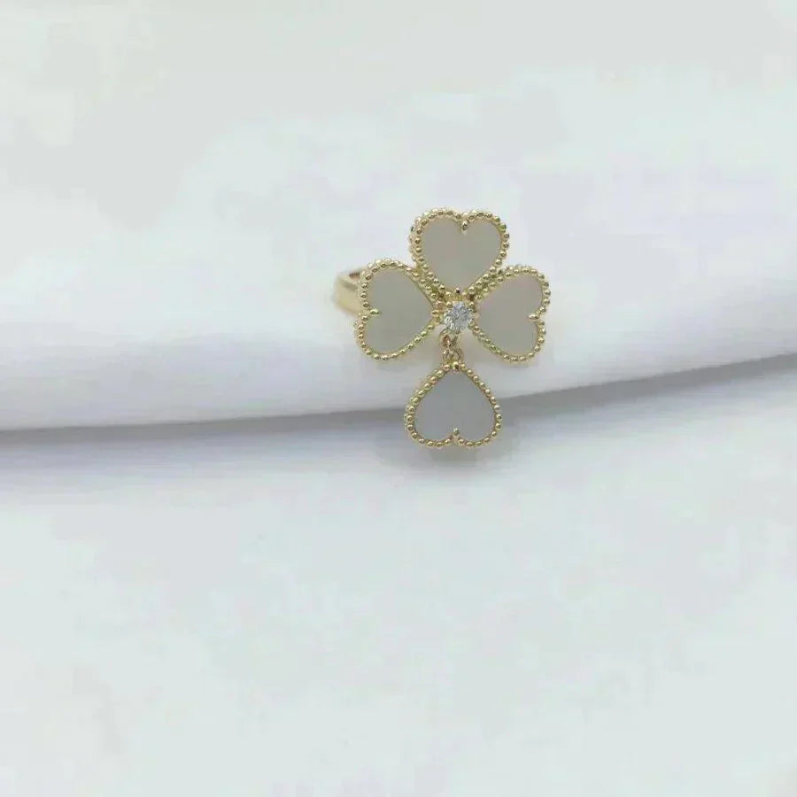 [Elowen Jewels]SWEET CLOVER WHITE MOP RING