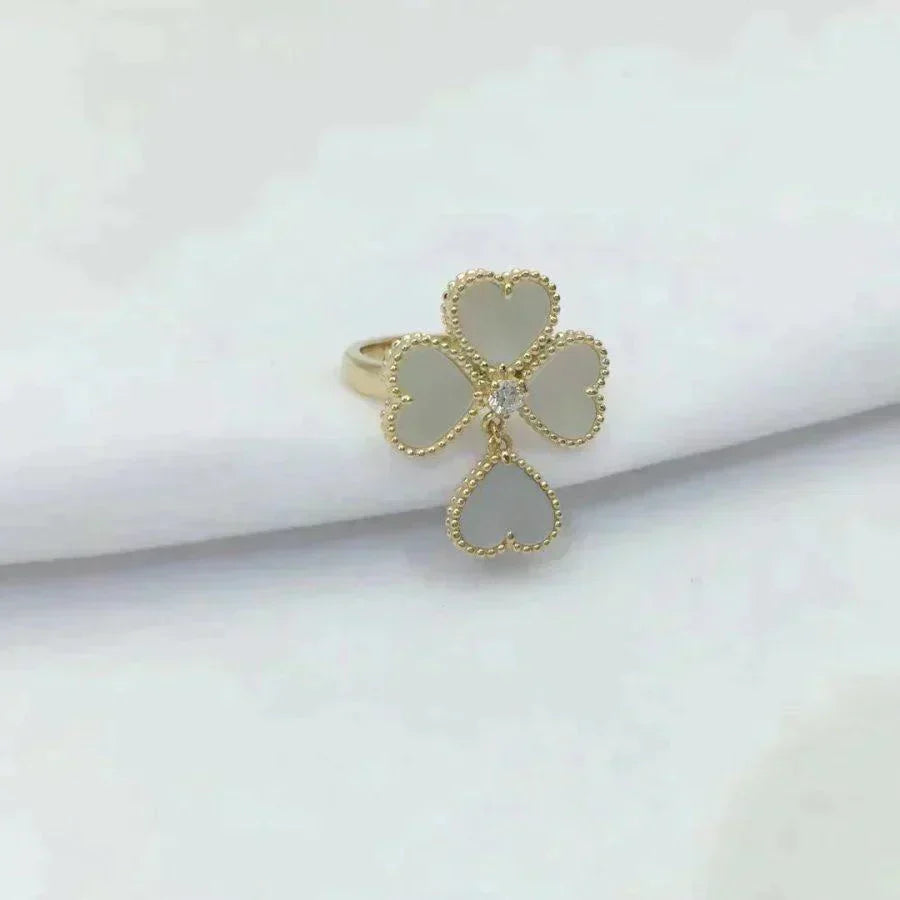 [Elowen Jewels]SWEET CLOVER WHITE MOP RING