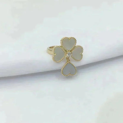 [Elowen Jewels]SWEET CLOVER WHITE MOP RING