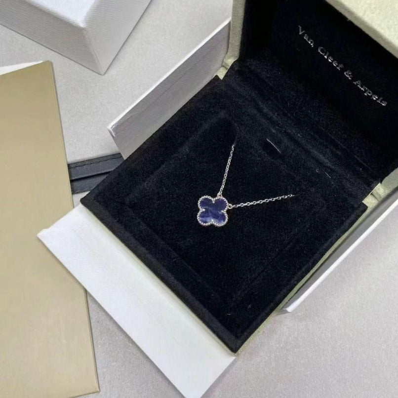 [Elowen Jewels]CLOVER 15MM PIETERSITE NECKLACE SILVER